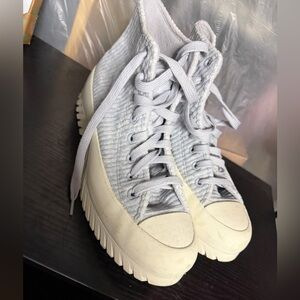 Women's High-Top Sneakers in White